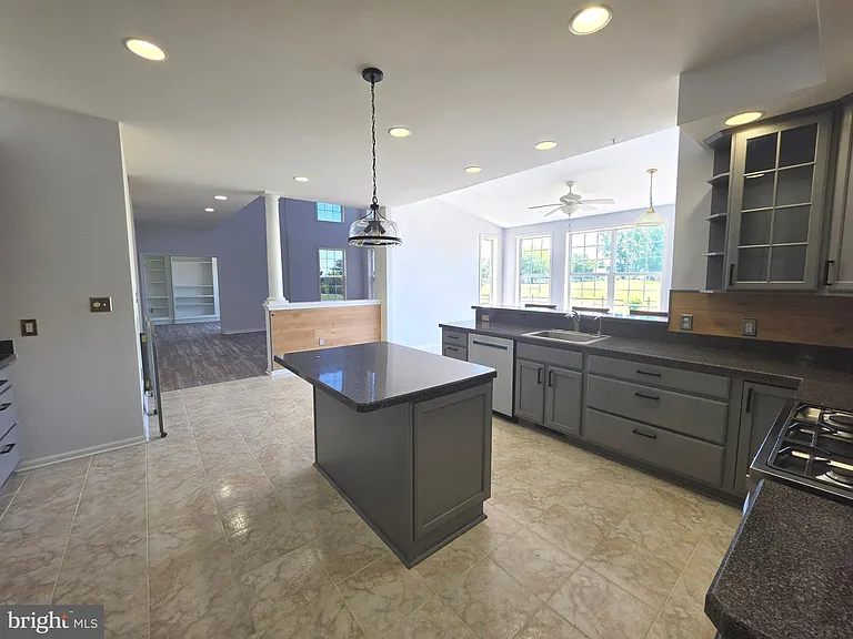 109 Masters Ln — Photo 32