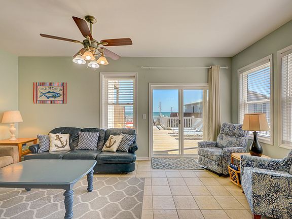 2nd image of 3812 Island Dr