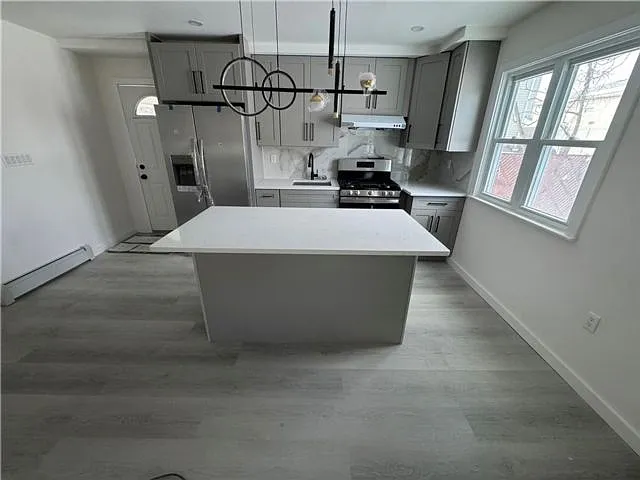 Building Photo - 47 Carpenter Ave #1