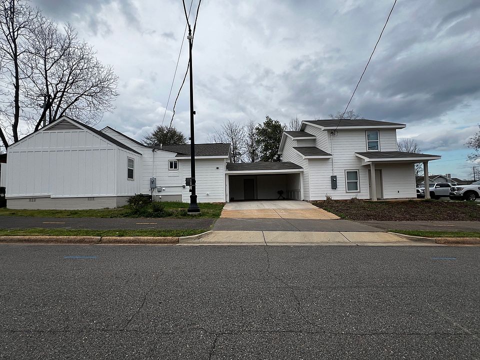 1st image of 1731 1st Ave #102