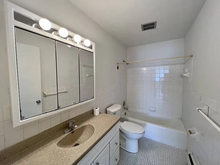 Brewster Place — Photo 15
