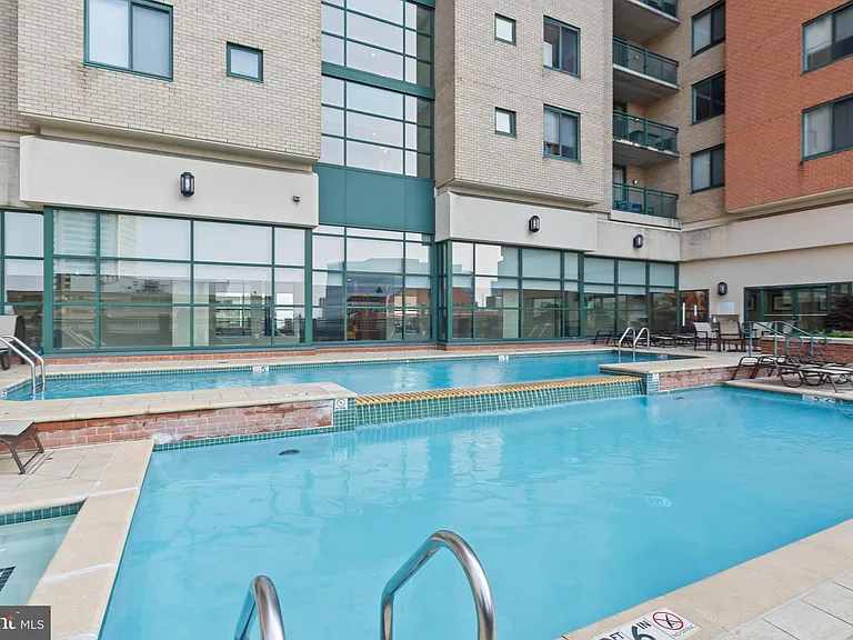414 Water St #2903 — Photo 36