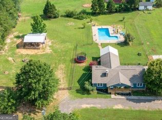 40 Davis Dr, Taylorsville, GA