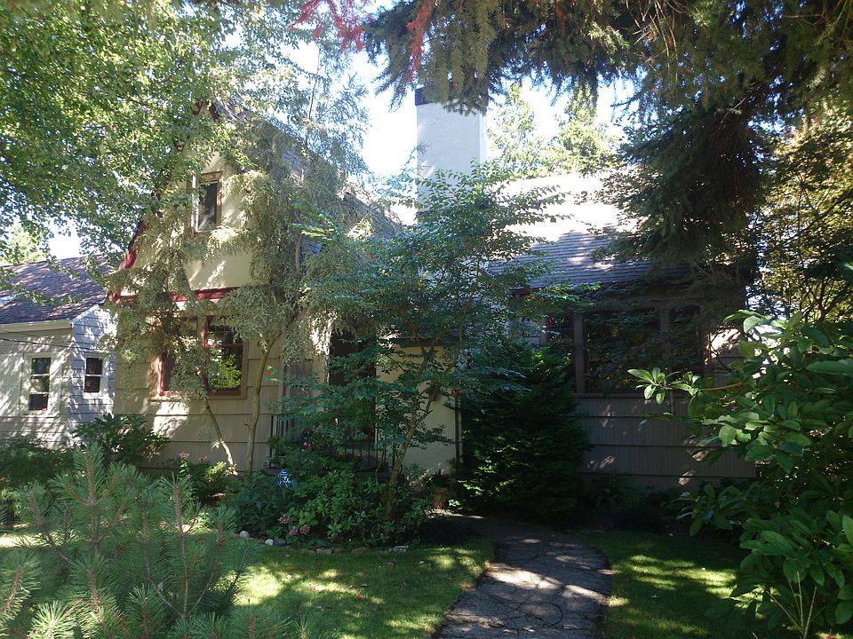 2nd image of 6214 36th Ave NE