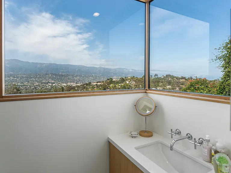 1724 La Coronilla Dr — Photo 29