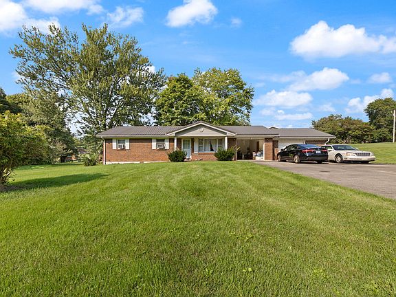 2nd image of 11 Circle Dr