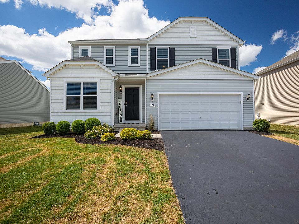 1st image of 373 Glen Crossing Dr