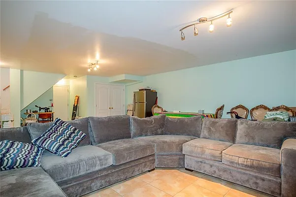 Sold by Ben Bay Realty Co. of Bay Ridge | media 16