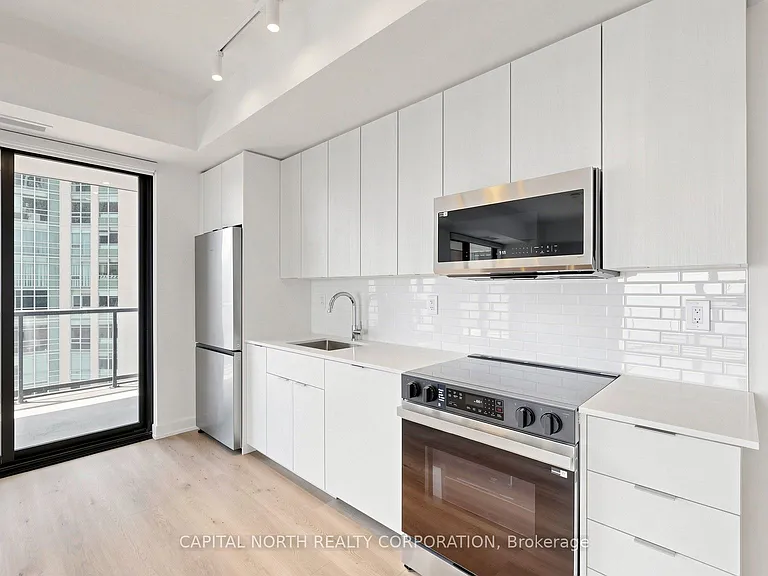 2075 Lakeshore Rd #708 — Photo 9