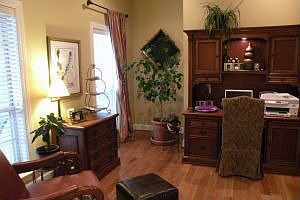 5th image of 213 Hickory Hills Dr