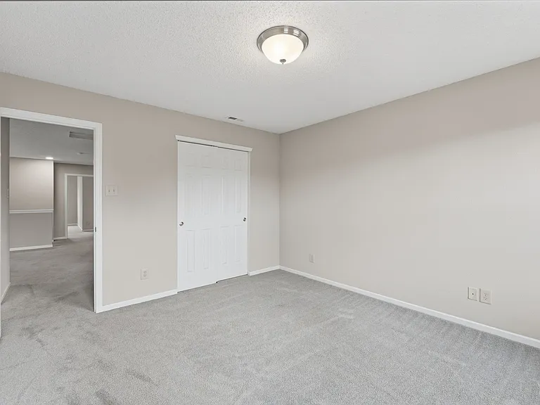 12691 Endurance Dr — Photo 32