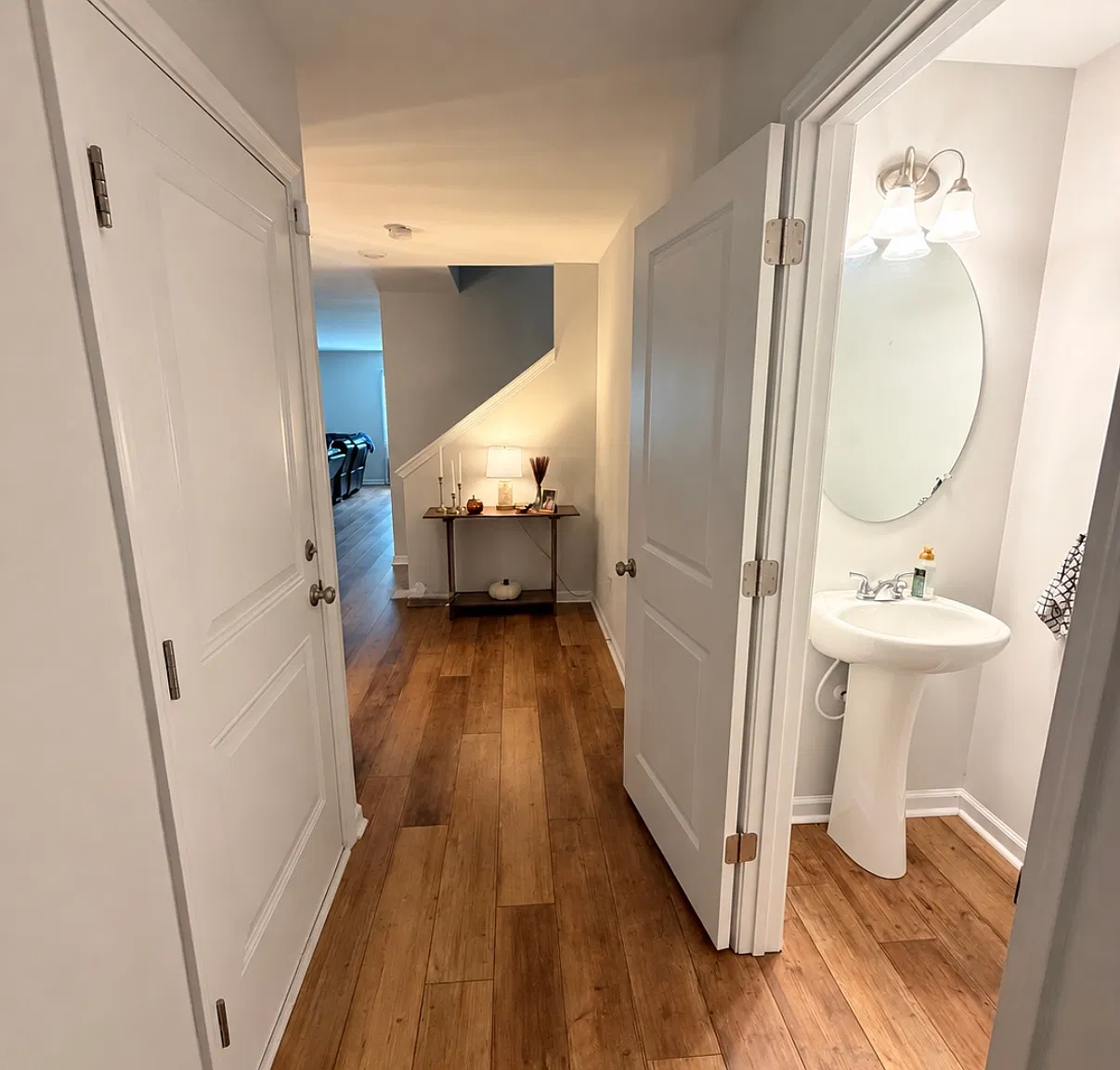 3 bed, 2.5 bath, 2008 sqft, $2,300 — Photo 4