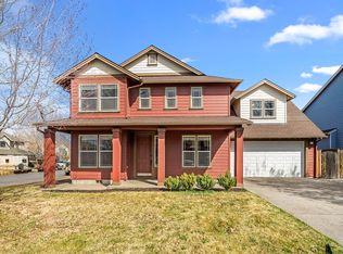 2252 NE 6th St, Redmond, OR 97756