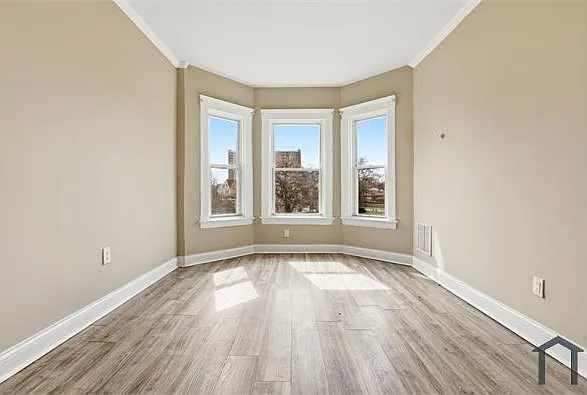 7417 Decker Ave #7417 — Photo 16
