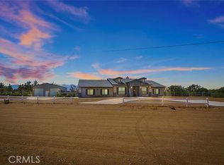 8592 Barker Rd, Oak Hills, CA 92344