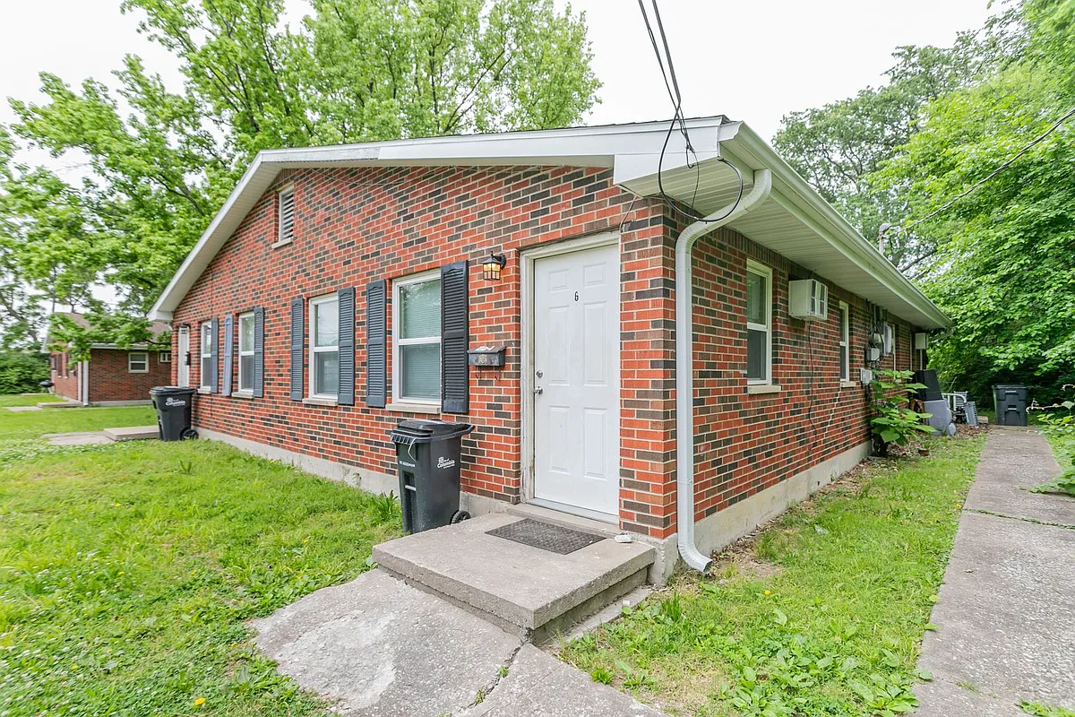 Building Photo - 804 Hunt Ave