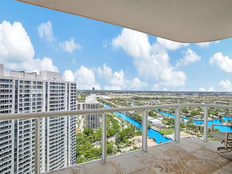 21200 Point Pl #Penthouse 2804 — Photo 47