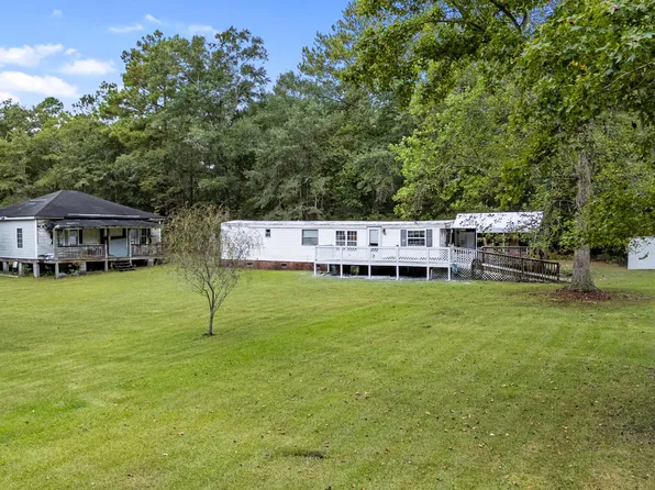 587 Town Creek Road NE, Leland, NC 28451
