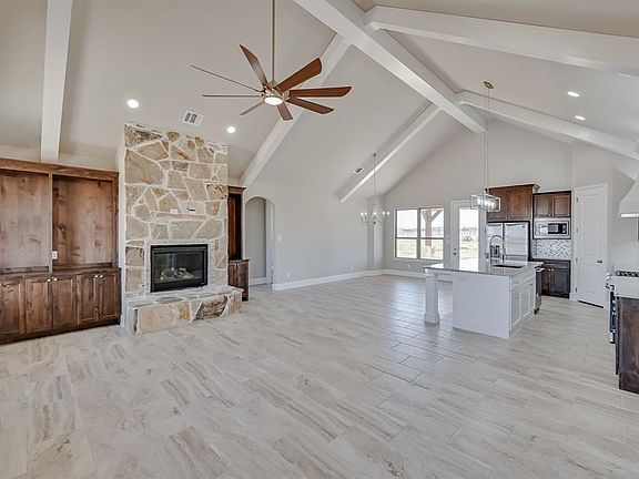 5th image of 6033 Dewberry Ln