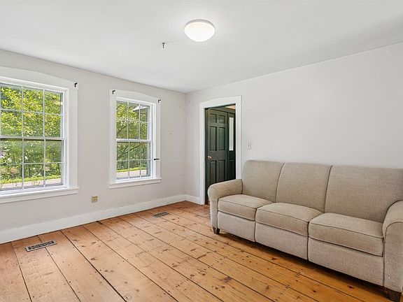 3rd image of 509 VT Route 110