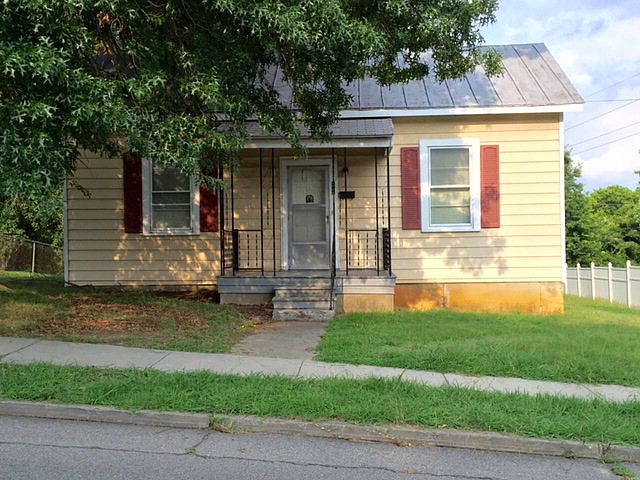 1st image of 33 Stokesland Ave