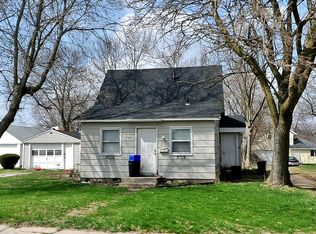 548 3rd St NE, Mason City, IA 50401