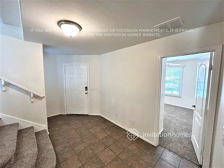 2246 E Bowker St — Photo 2