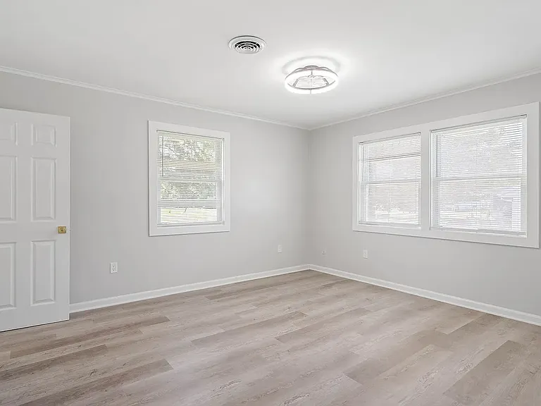 34132 Clay Rd — Photo 8