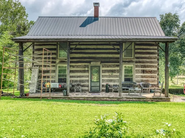 721 Gait Ln, Atkins, VA 24311