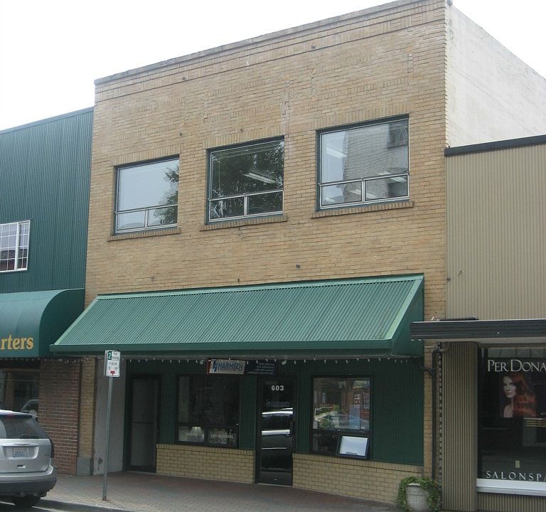 2nd image of 603 S 1st St