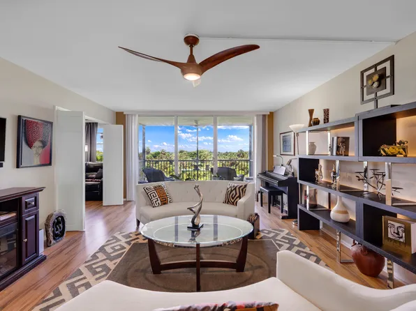 3960 Oaks Clubhouse Drive #504, Pompano Beach, FL 33069