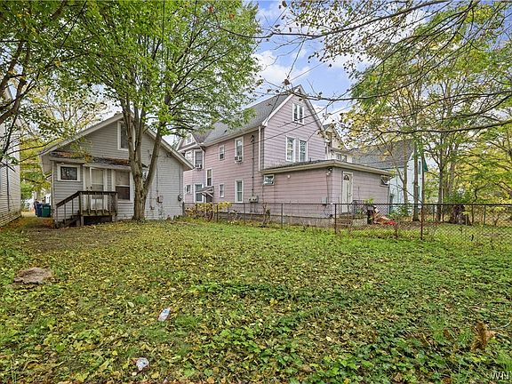 5th image of 125 Heath St