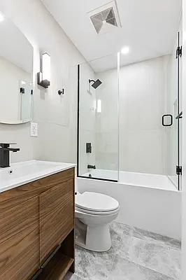 Rented by SERHANT. | media 9