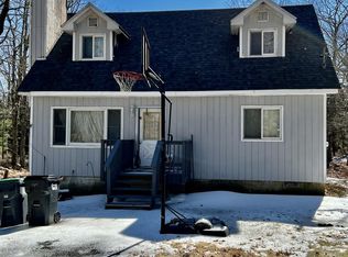 152 Caribou Rd, Dingmans Ferry, PA 18328