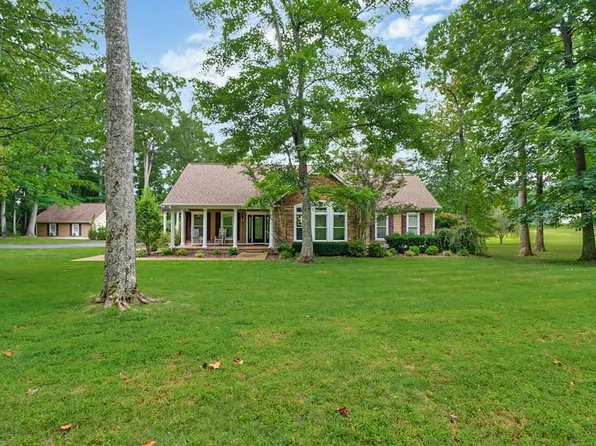 2471 Rugby Pike, Jamestown, TN 38556