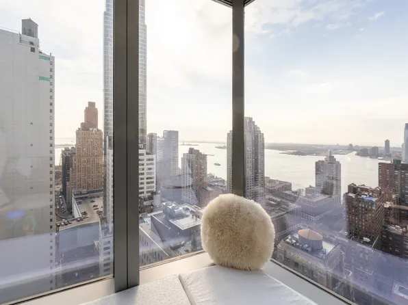 123 Washington Street image 1 of 8