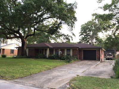 2338 Sandalwood Dr, Gautier, MS, 39553