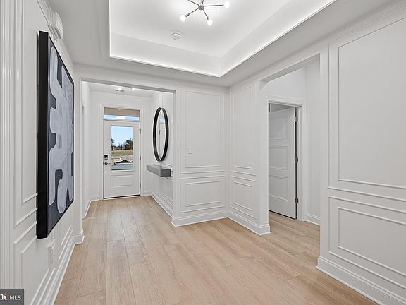 4th image of 23417 E Gate Dr