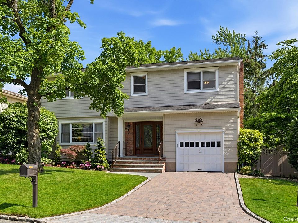 1st image of 7 Lawrence Court