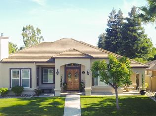 1990 Castleview Dr, Turlock, CA 95382