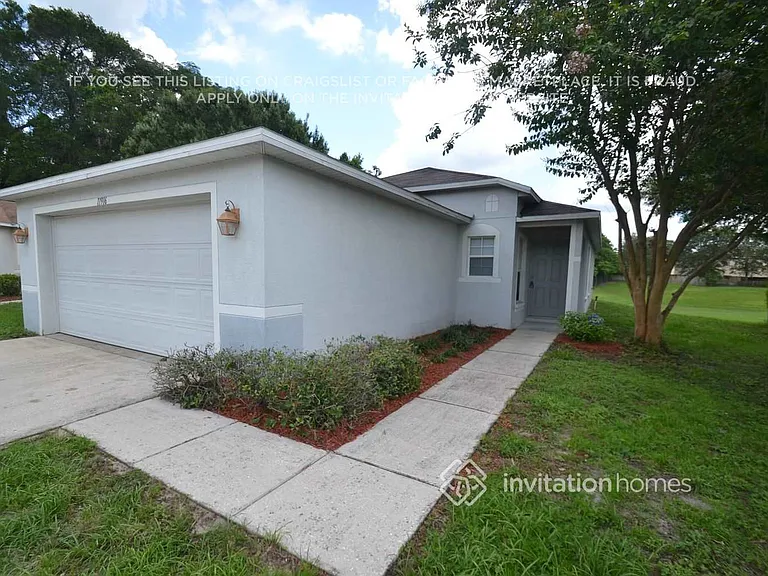 11916 Mango Groves Blvd — Photo 2