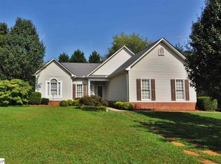 2 Shearbrook Dr, Mauldin, SC 29662