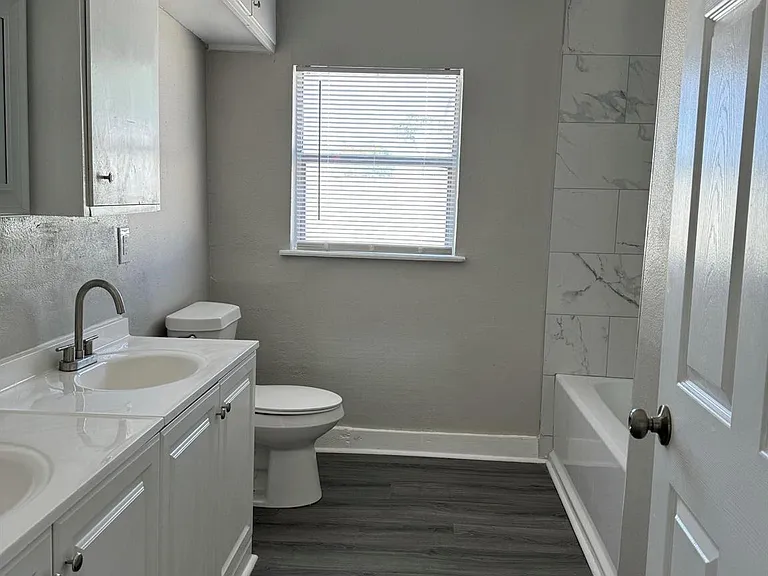 8708 Lanewood Dr — Photo 12