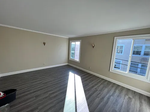 1356 S Van Ness Ave #203 Photo 1