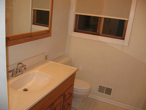 Upper Bath - Sink Area