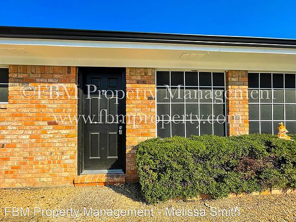 2nd image of 2107 Bowie Dr APT B