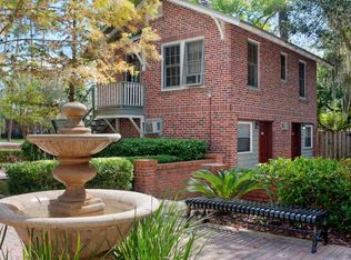 110 NW 12th St, Gainesville, FL 32601