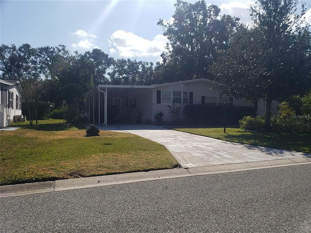 2 bed, 2.0 bath, 1428 sqft, $2,450 — Photo 2