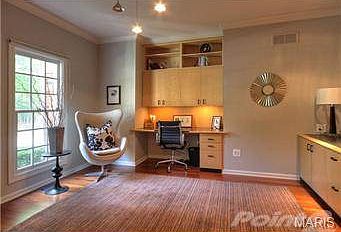 2nd image of 1018 Bristol Manor Dr