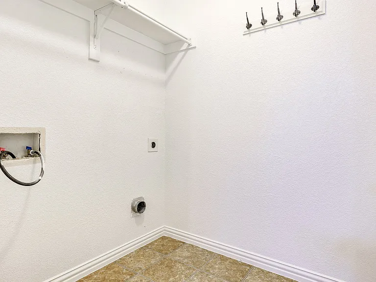 3206 Bedford Rd — Photo 13